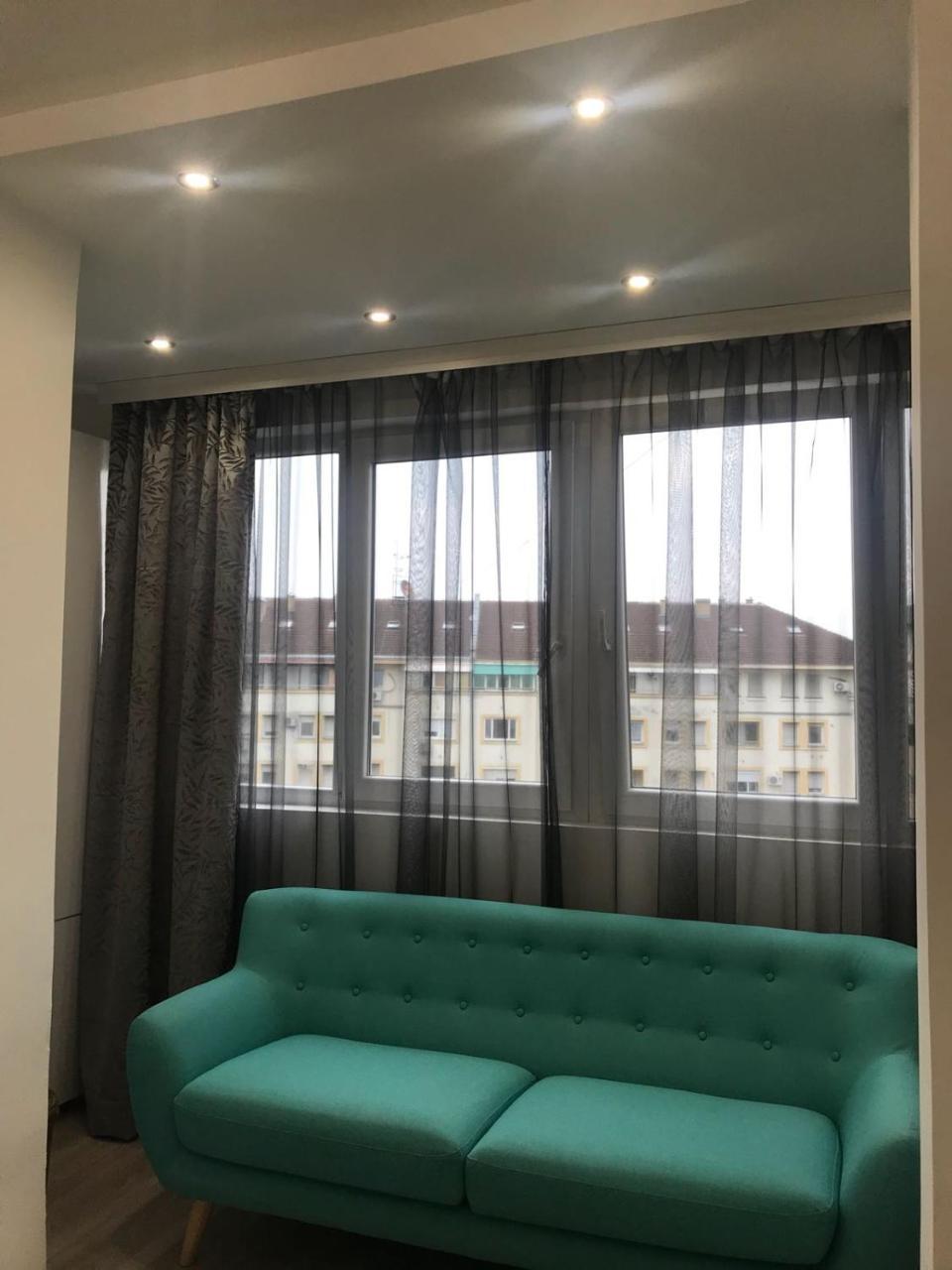 Studio Angel Stan Na Dan Novi Sad Exterior photo